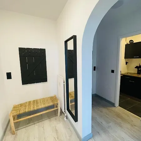 Apartment Eerste Reeg Für 2-4 Personen Mit Pool