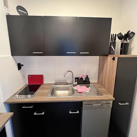 Eerste Reeg Für 2-4 Personen Mit Pool Appartement *