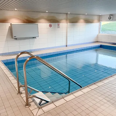Appartement Eerste Reeg Für 2-4 Personen Mit Pool